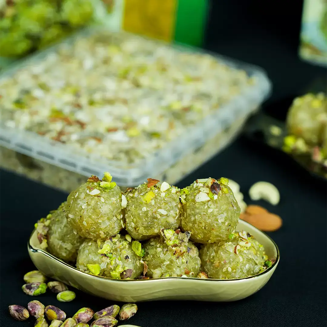 পেস্তা-পেঁপে নাড়ু | Pistachio-papaya nadu